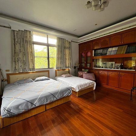 Ri Jing Yuan Homestay Liugui Kültér fotó